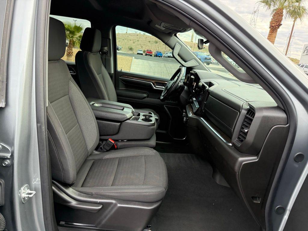 used 2025 Chevrolet Silverado 1500 car, priced at $41,192