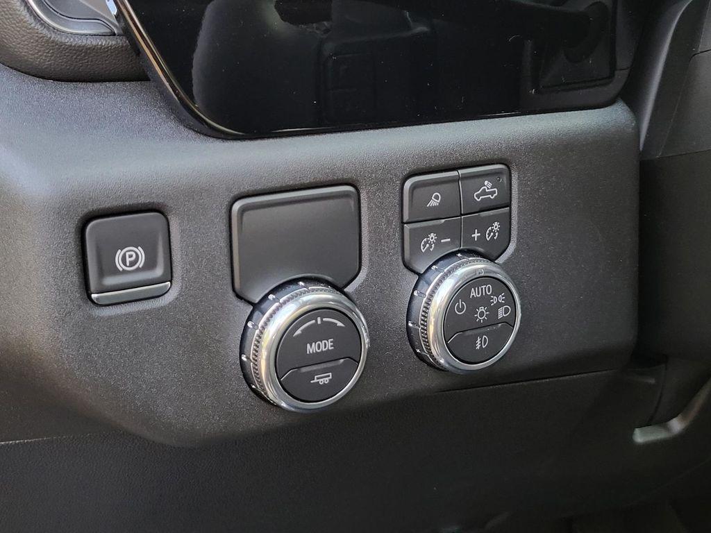 new 2026 GMC Sierra 1500 car, priced at $48,225