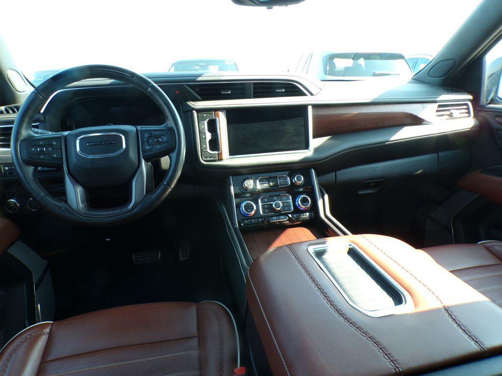 used 2024 GMC Yukon car, priced at $82,990