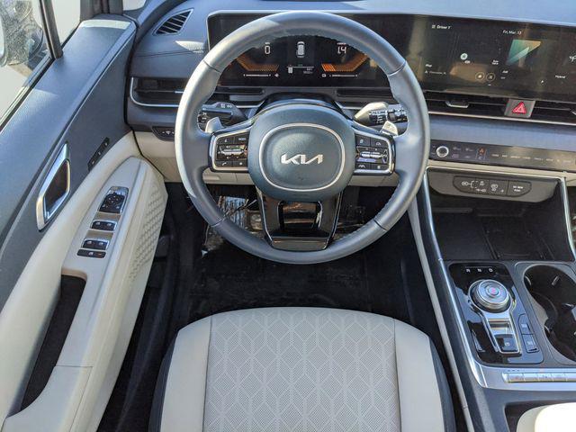 new 2026 Kia Carnival Hybrid car, priced at $40,522