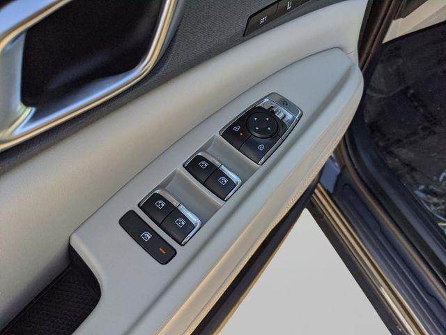 new 2026 Kia Carnival Hybrid car, priced at $40,522