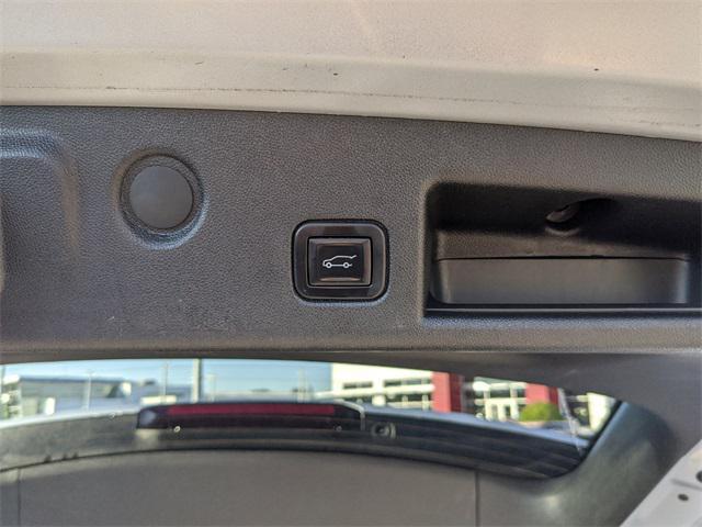 used 2022 Chevrolet Equinox car, priced at $19,257