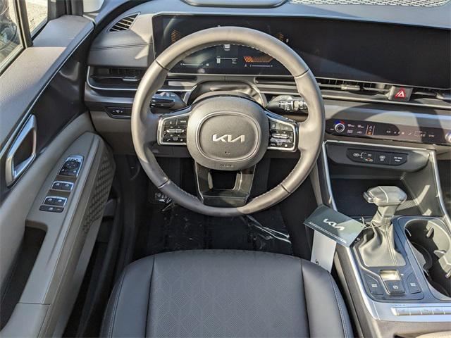 new 2026 Kia Carnival car, priced at $39,125