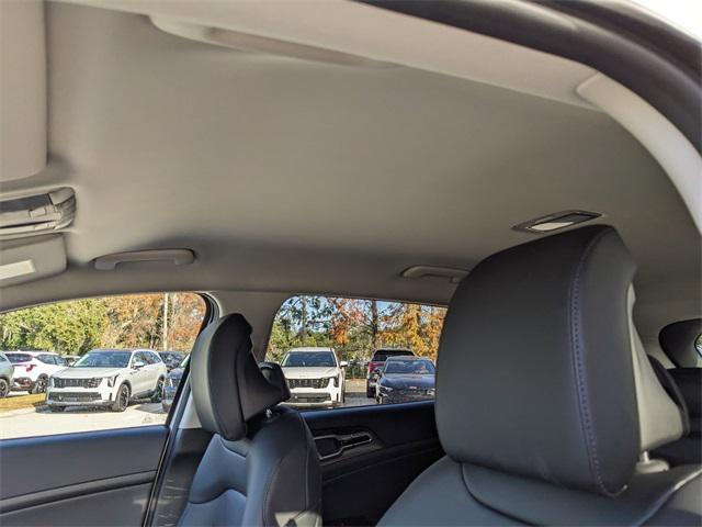 new 2026 Kia Sportage Hybrid car, priced at $33,844