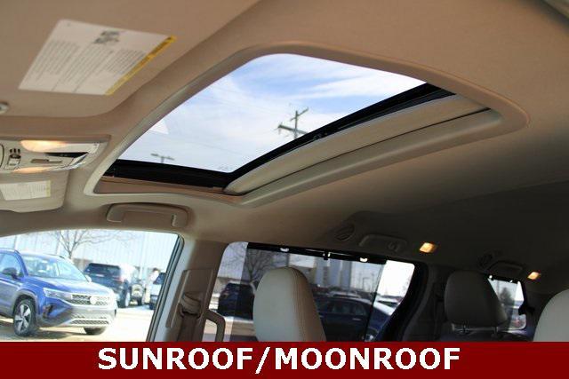 used 2018 Toyota Sienna car, priced at $21,500