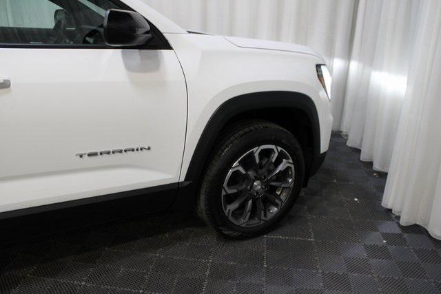 new 2026 GMC Terrain car, priced at $33,194
