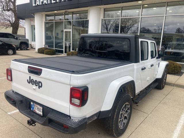 used 2025 Jeep Gladiator car, priced at $36,000