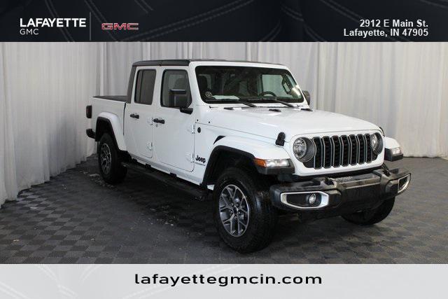 used 2025 Jeep Gladiator car, priced at $36,000