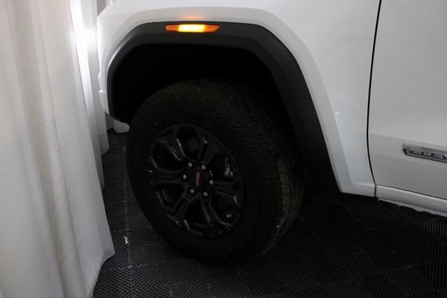 new 2025 GMC Canyon car, priced at $43,030