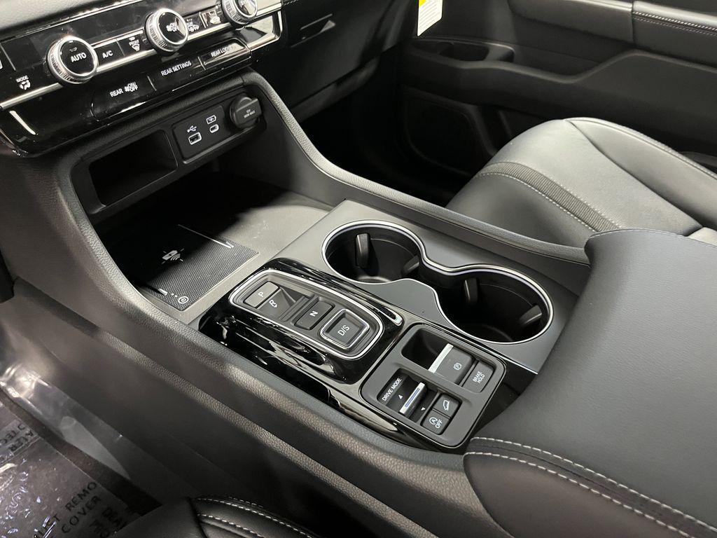 new 2025 Honda Pilot car, priced at $53,405