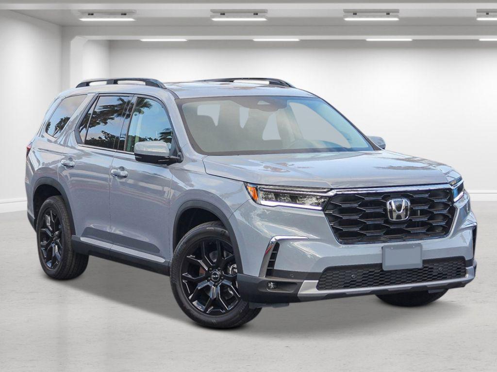new 2025 Honda Pilot car, priced at $53,405