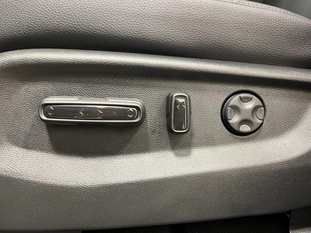 new 2026 Honda Odyssey car, priced at $45,157