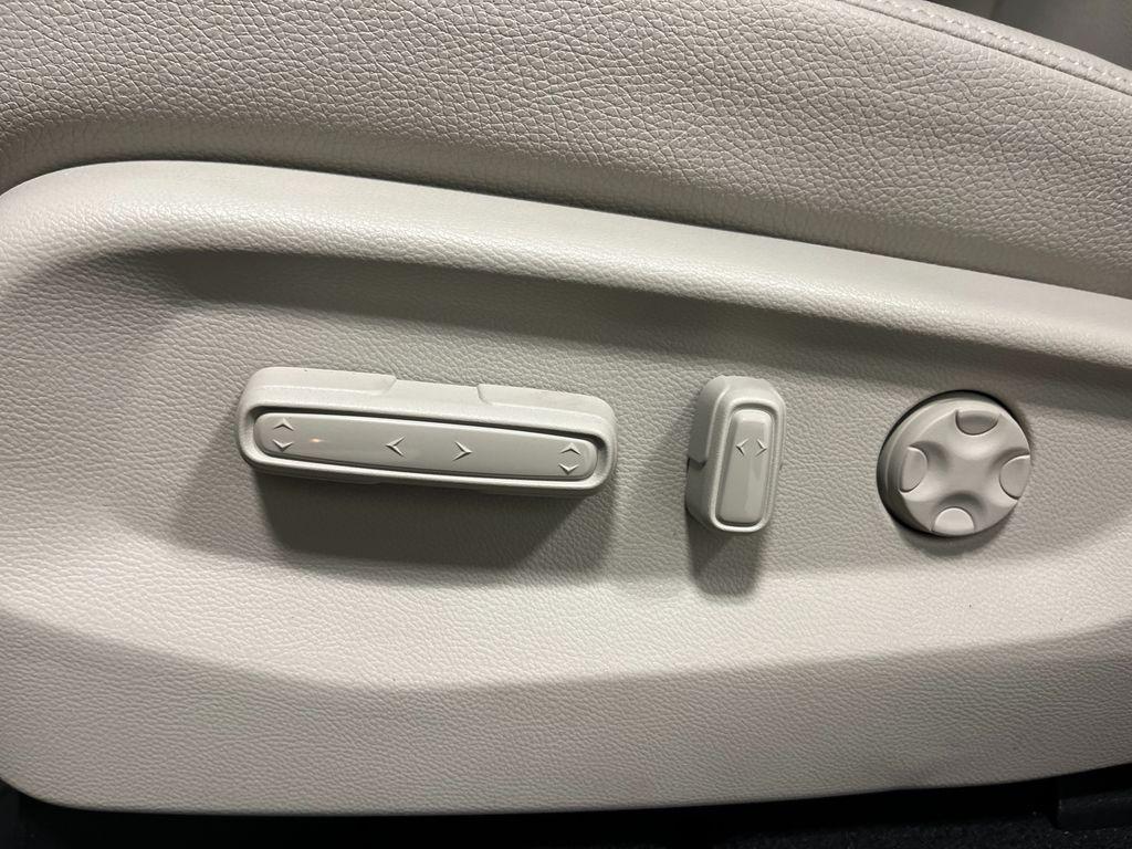 new 2026 Honda Odyssey car, priced at $45,320