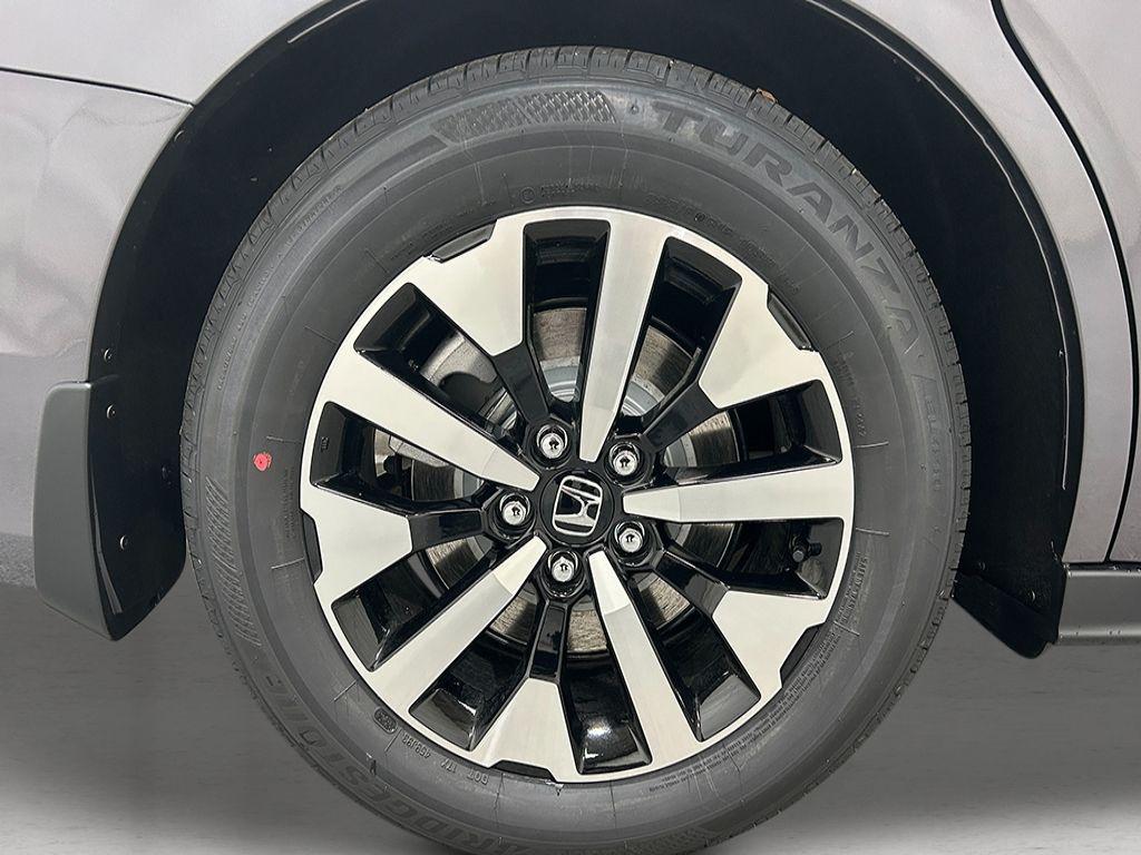 new 2026 Honda Odyssey car, priced at $45,320