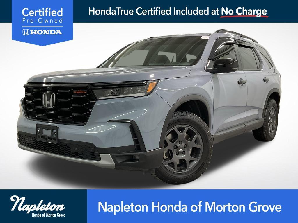 used 2025 Honda Pilot car, priced at $41,990