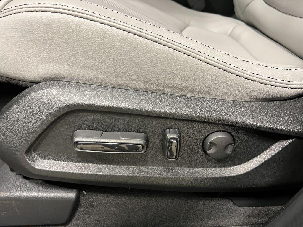 new 2025 Honda Pilot car, priced at $47,095