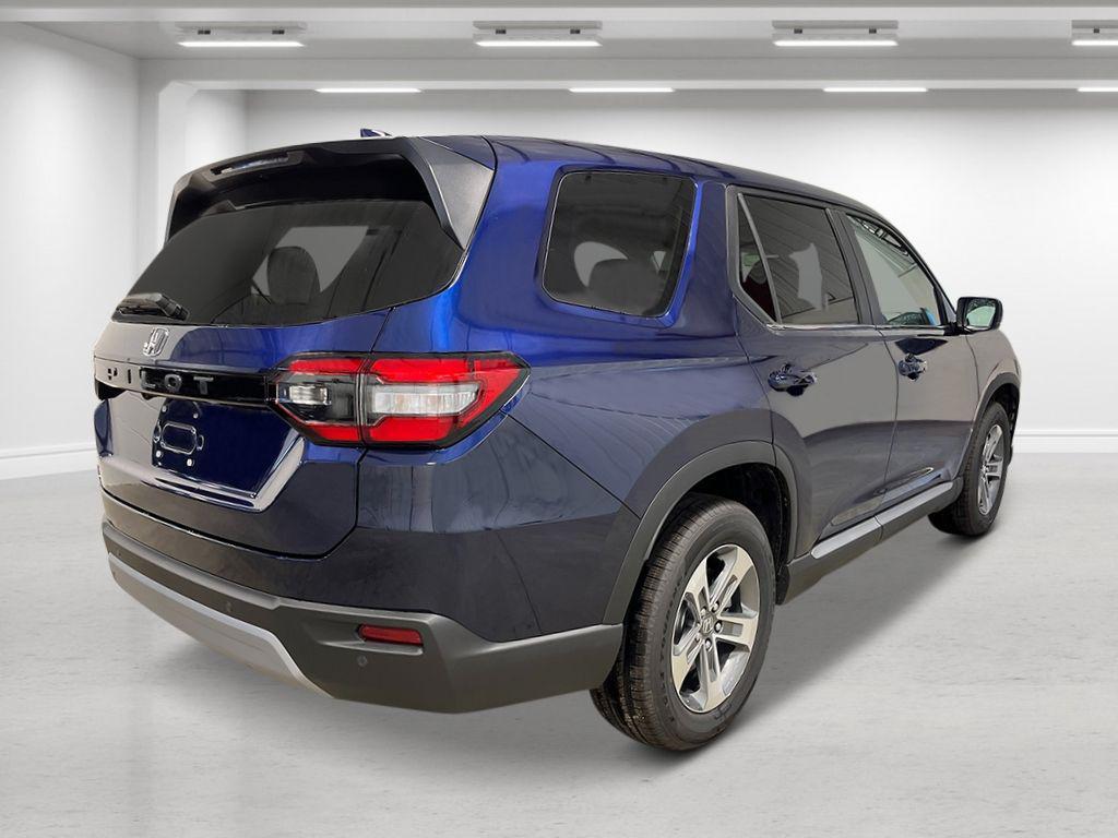new 2025 Honda Pilot car, priced at $47,095