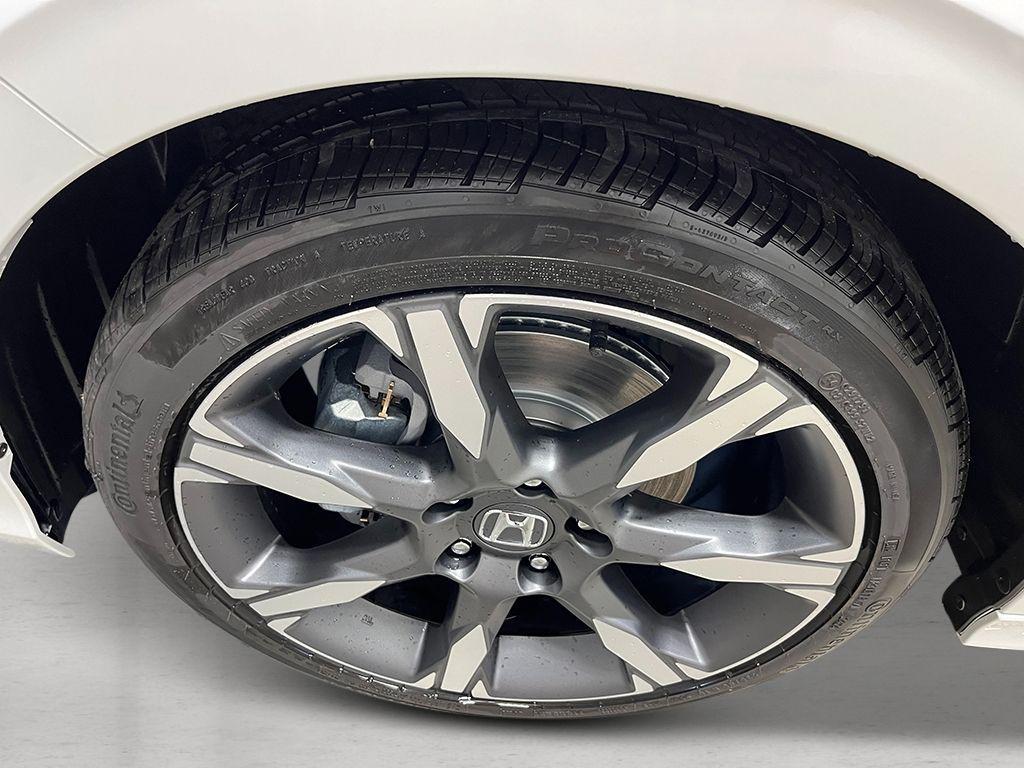 new 2026 Honda Civic Hybrid car, priced at $34,045