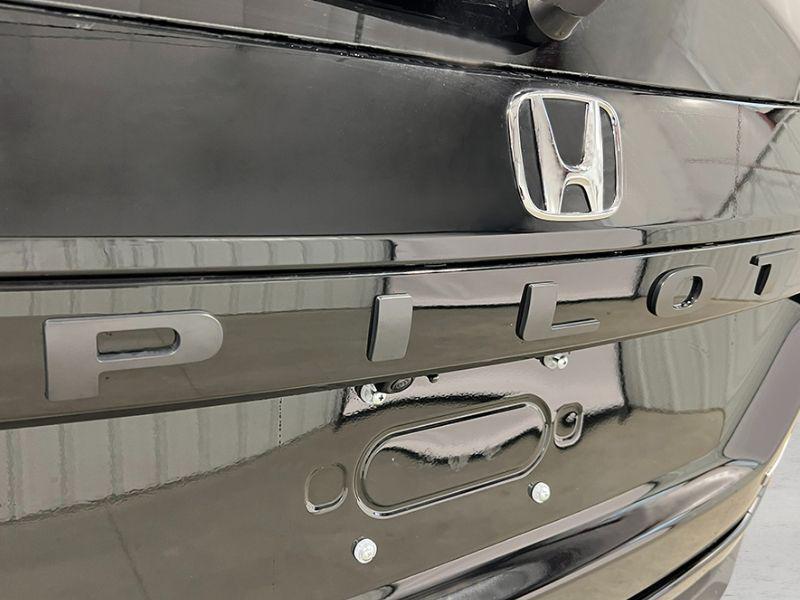 new 2025 Honda Pilot car, priced at $51,825