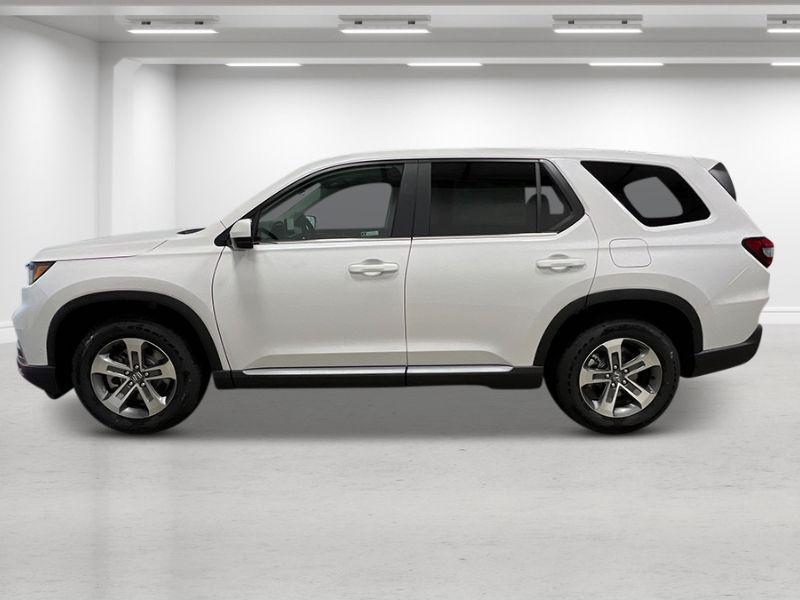 new 2025 Honda Pilot car, priced at $48,280