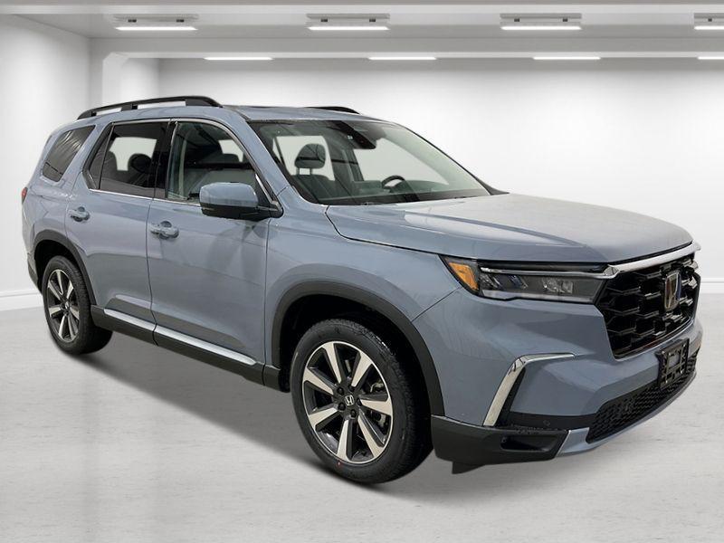 new 2025 Honda Pilot car, priced at $52,280
