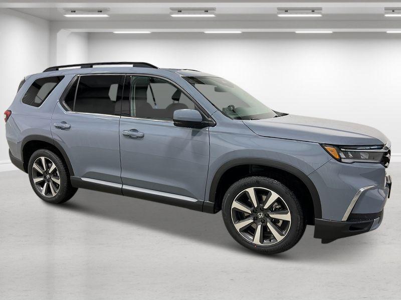 new 2025 Honda Pilot car, priced at $52,280