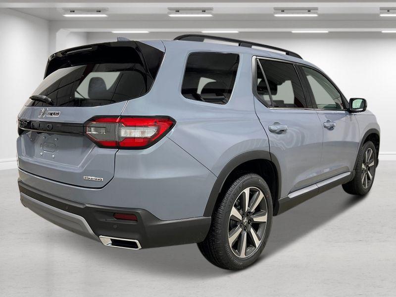 new 2025 Honda Pilot car, priced at $52,280