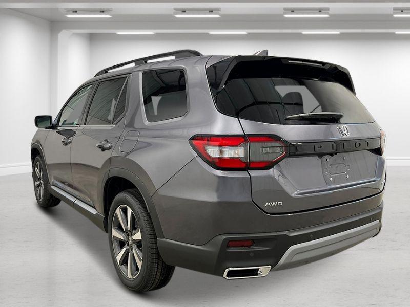 new 2025 Honda Pilot car, priced at $51,095