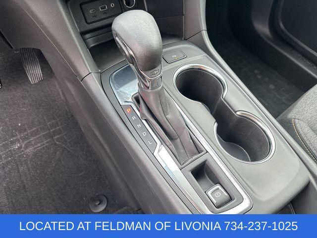 used 2022 Chevrolet Equinox car, priced at $18,590