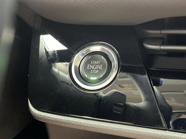 used 2025 Buick Envision car, priced at $29,389