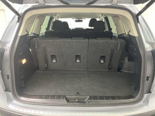 Ice Silver Metallic 2019 Subaru Ascent Premium 8-Passenger