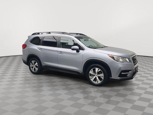Ice Silver Metallic 2019 Subaru Ascent Premium 8-Passenger