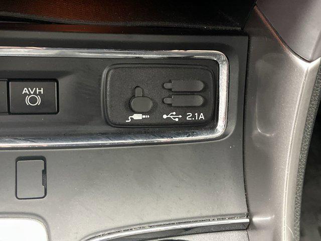 Ice Silver Metallic 2019 Subaru Ascent Premium 8-Passenger