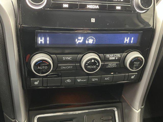 Ice Silver Metallic 2019 Subaru Ascent Premium 8-Passenger