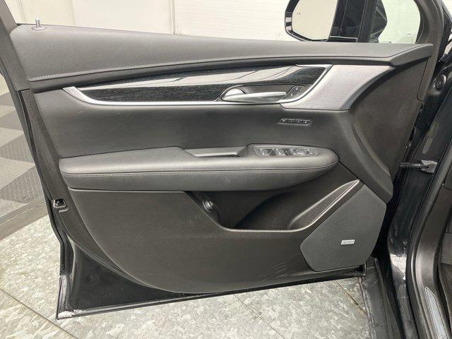 used 2021 Cadillac XT5 car, priced at $24,500