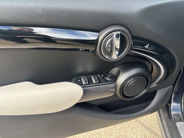 used 2021 MINI Hardtop car, priced at $19,991