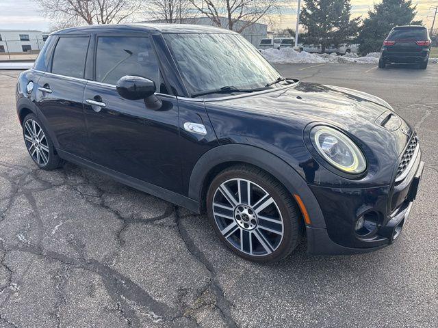 used 2021 MINI Hardtop car, priced at $19,991