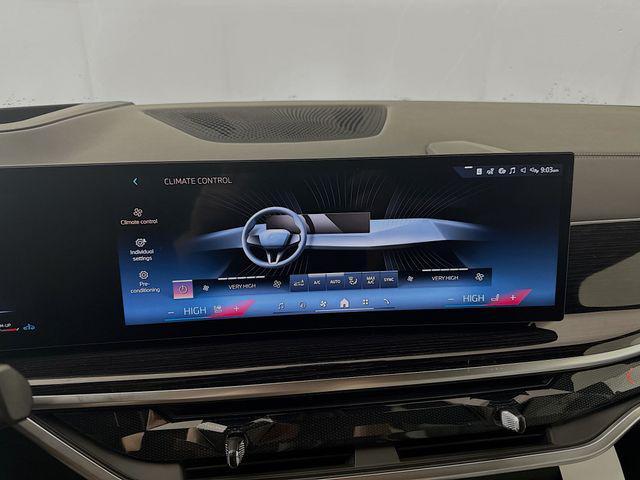 new 2026 BMW X7 car, priced at $100,365