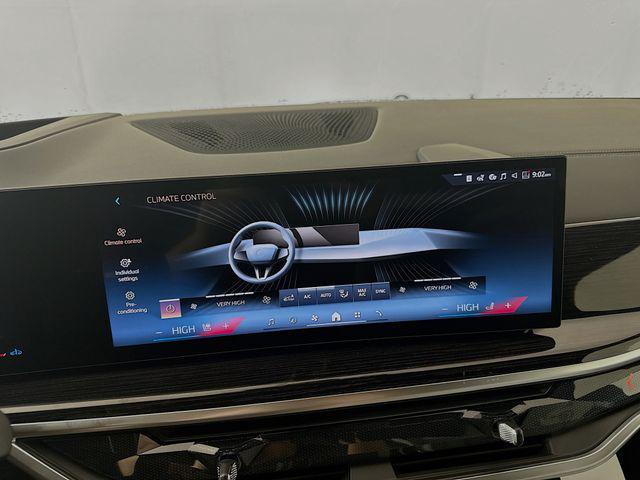 new 2026 BMW X7 car, priced at $100,365