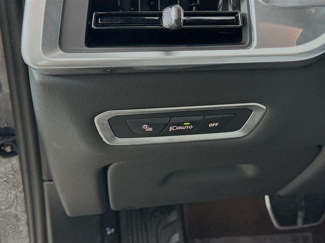 new 2026 BMW X7 car, priced at $100,365