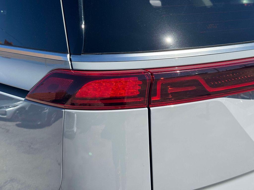 used 2023 Kia Carnival car, priced at $37,675