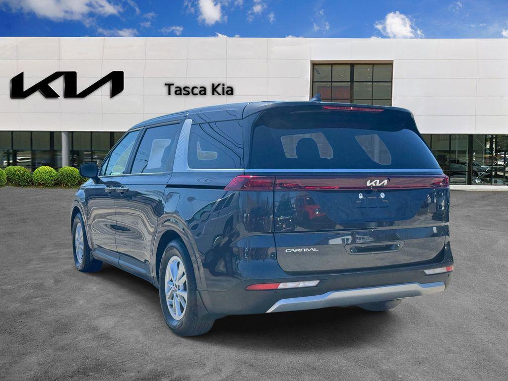 used 2024 Kia Carnival car, priced at $29,675