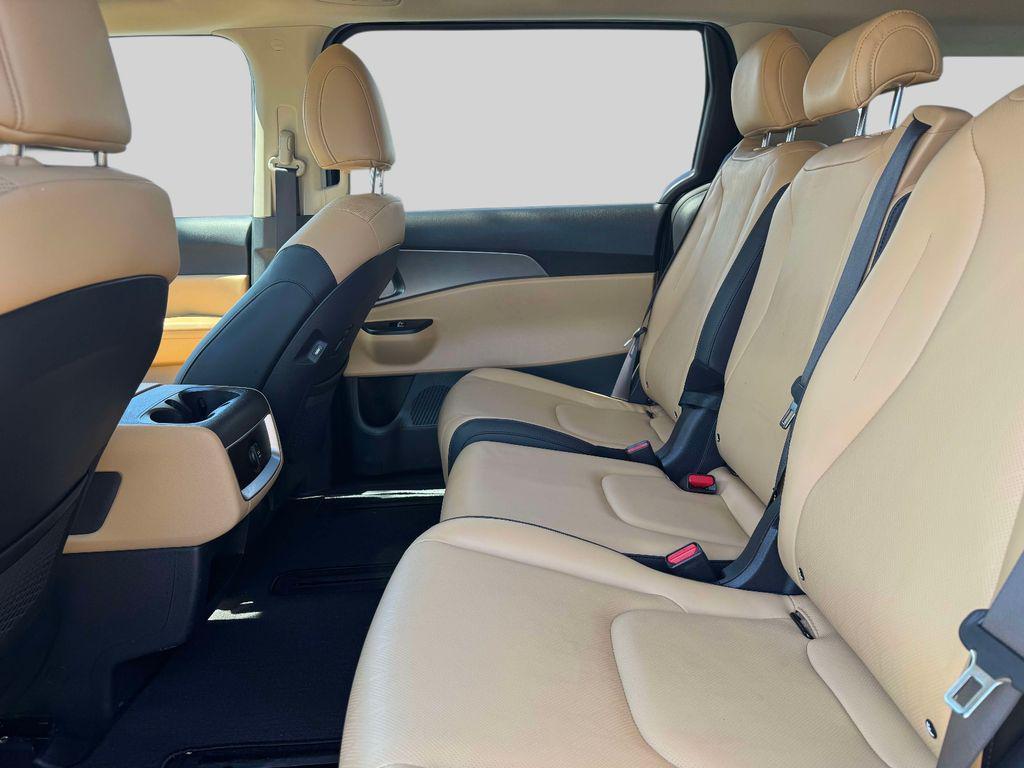 used 2024 Kia Carnival car, priced at $29,675