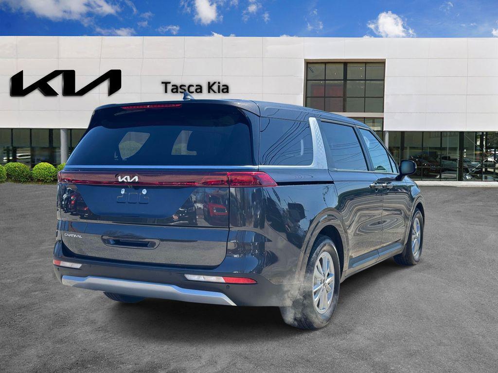 used 2024 Kia Carnival car, priced at $29,675