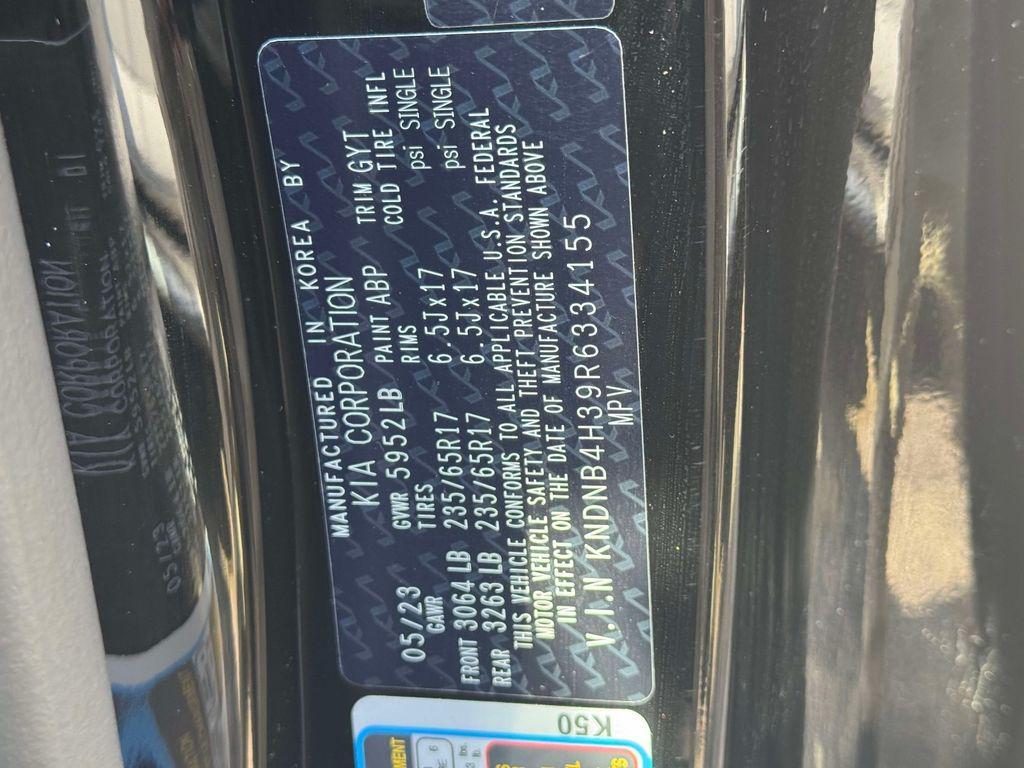 used 2024 Kia Carnival car, priced at $29,700