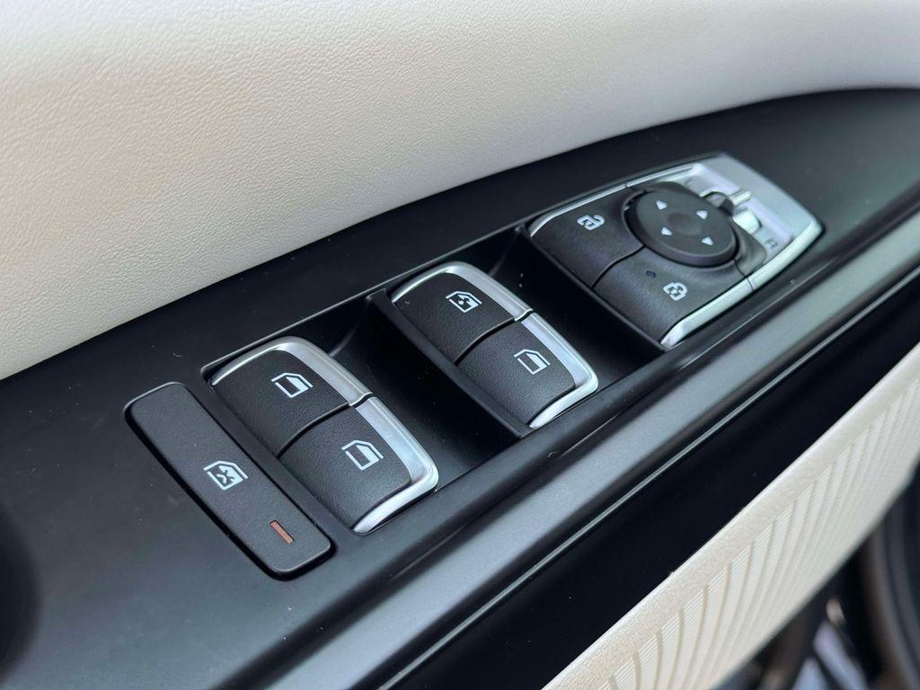 used 2024 Kia Carnival car, priced at $29,700