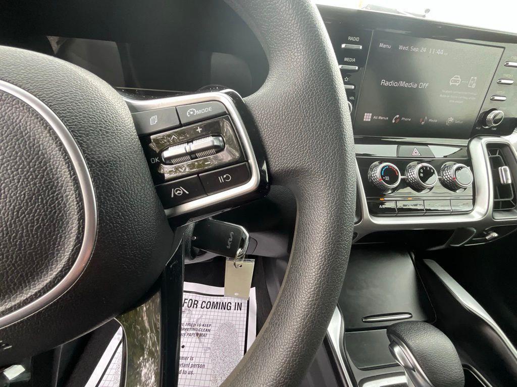 used 2023 Kia Sorento car, priced at $21,488