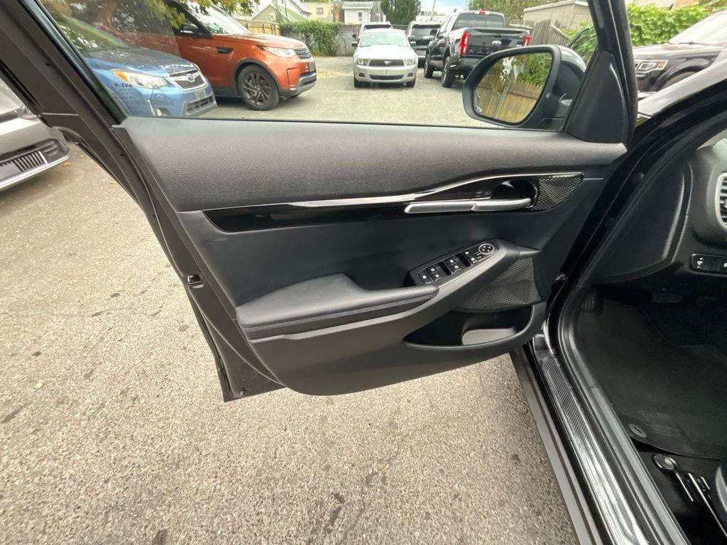 used 2023 Kia Seltos car, priced at $16,888