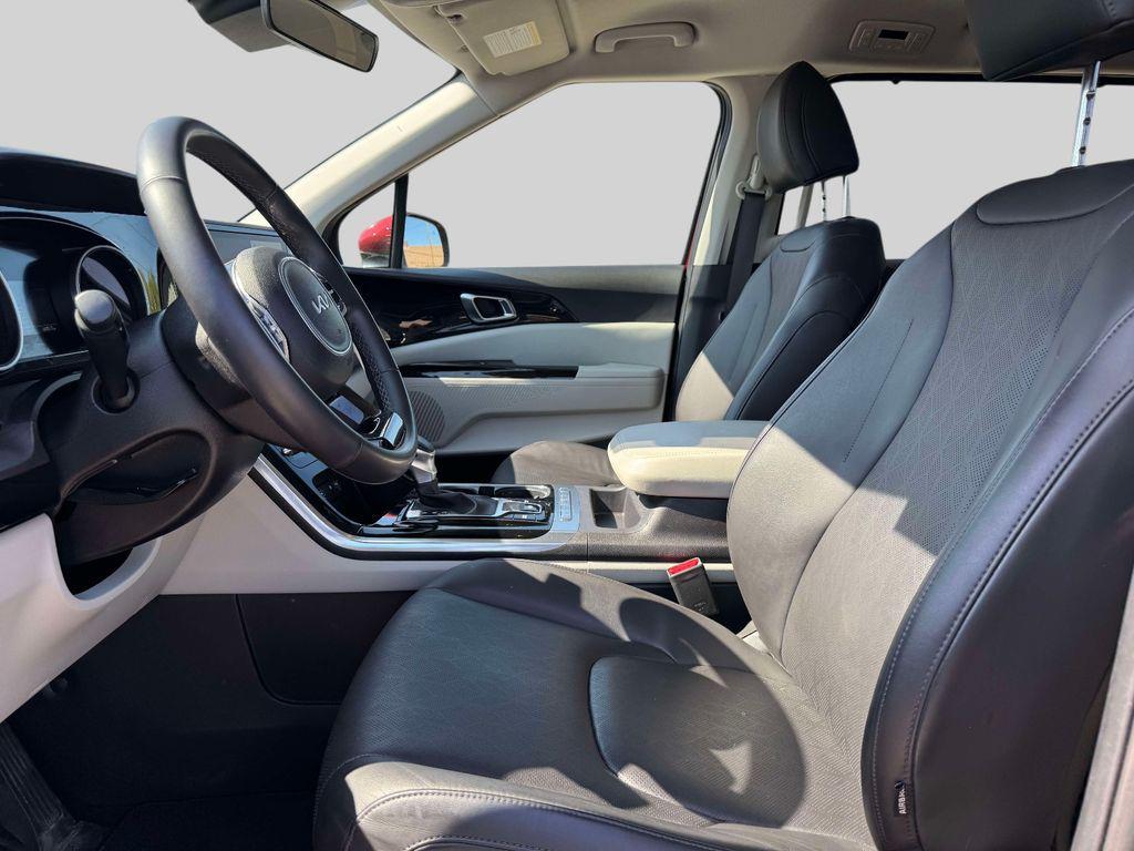 used 2024 Kia Carnival car, priced at $32,175