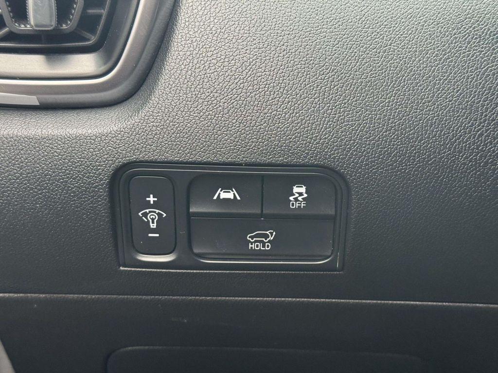 used 2023 Kia Sorento Hybrid car, priced at $26,488